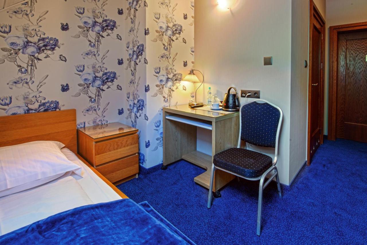 בוצ'ניה Hotel Zalesie מראה חיצוני תמונה
