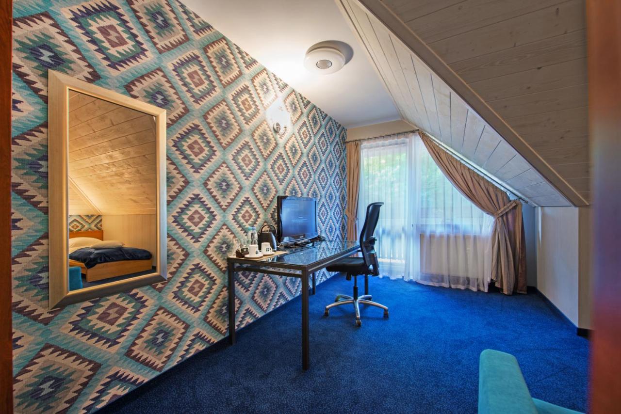 בוצ'ניה Hotel Zalesie מראה חיצוני תמונה