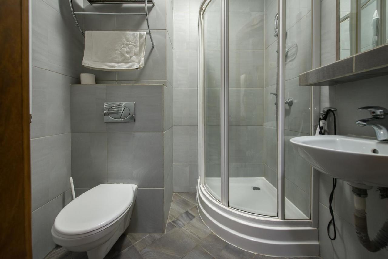 בוצ'ניה Hotel Zalesie מראה חיצוני תמונה