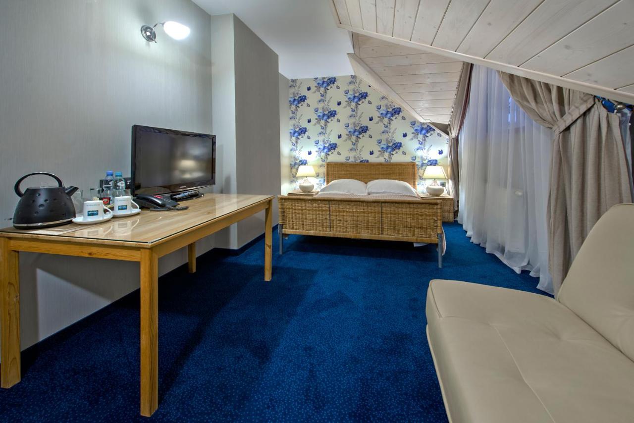 בוצ'ניה Hotel Zalesie מראה חיצוני תמונה