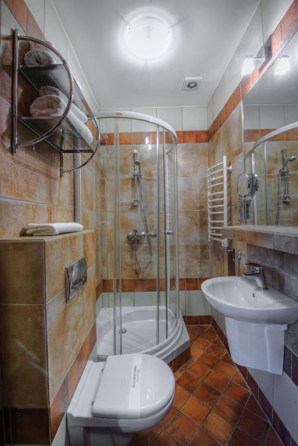 בוצ'ניה Hotel Zalesie מראה חיצוני תמונה