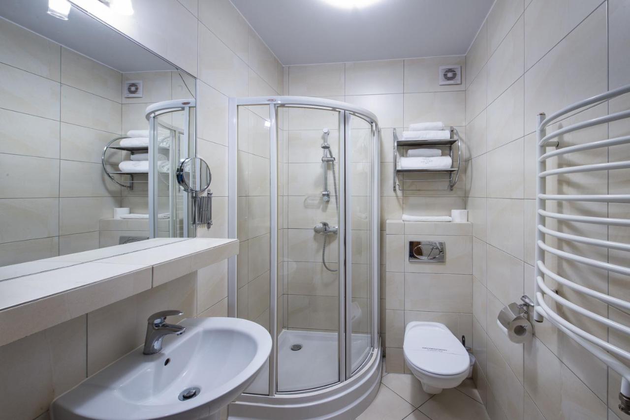 בוצ'ניה Hotel Zalesie מראה חיצוני תמונה